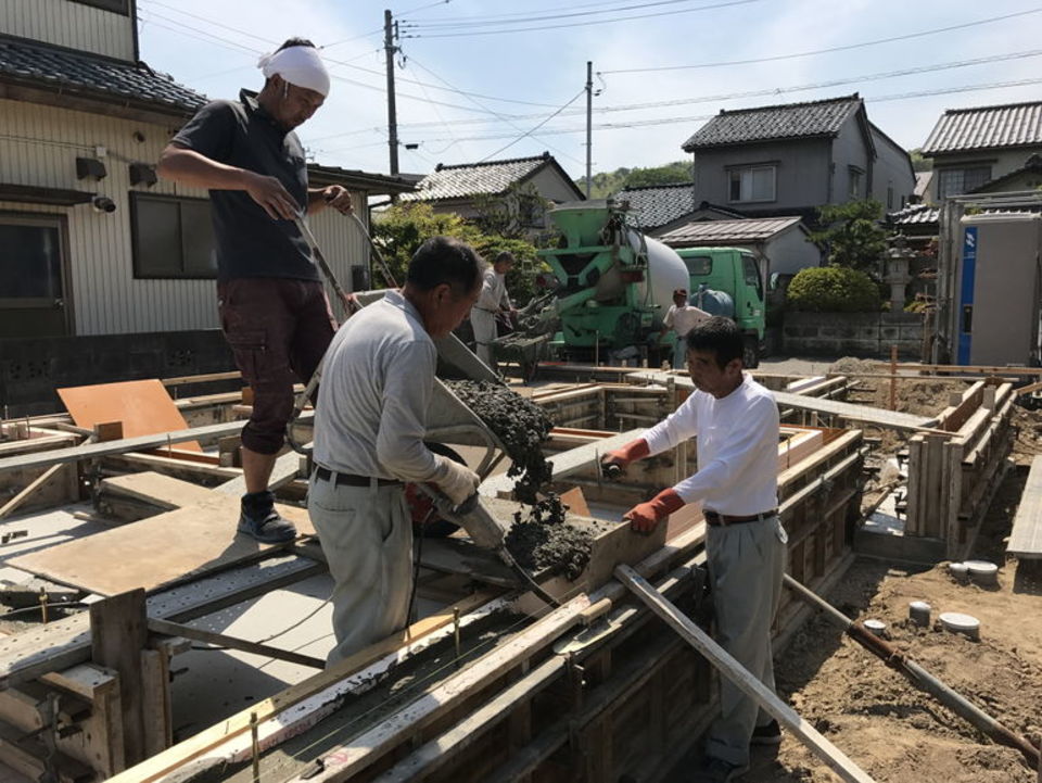 基礎コンクリート打設