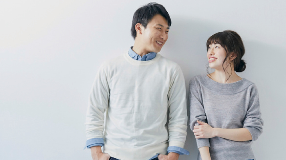 共働き夫婦のイメージ